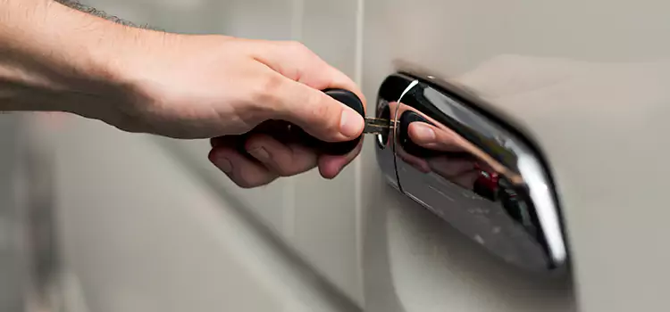 Why Choose Our Auto Locksmith Team in Arlington, WA?